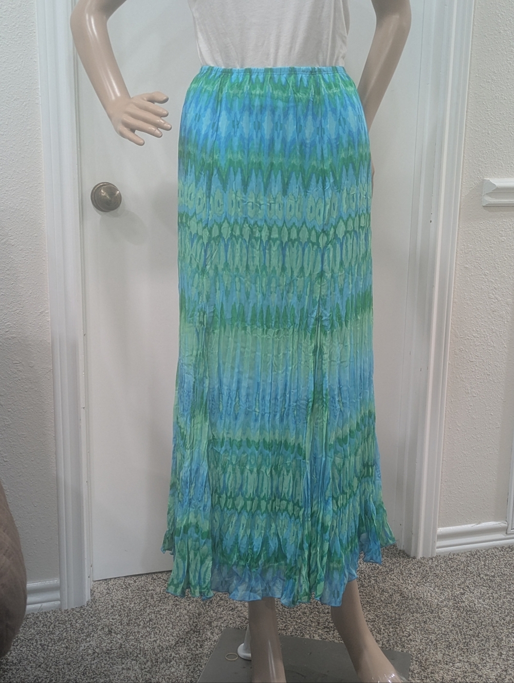 Woman's Sz 10 Broomstick Maxi Skirt 100% Polyester Fully Lined RUBY RD